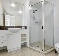 Broadbeach on the Park 3 Bed Ocean - We Accommodate - Hotel QLD