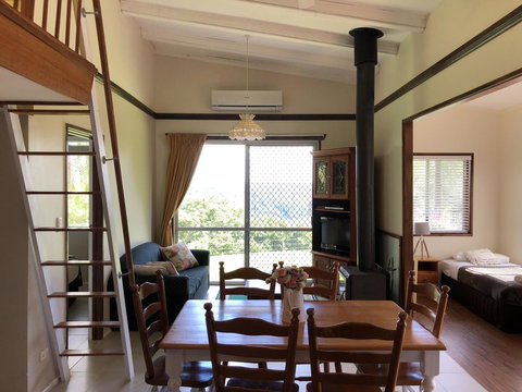 Montville Holiday Apartments - Hotel QLD 12