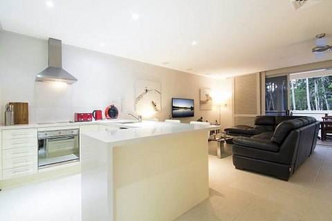 Whispering Palms - Hotel QLD 2