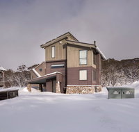Winterfell - Hotel QLD