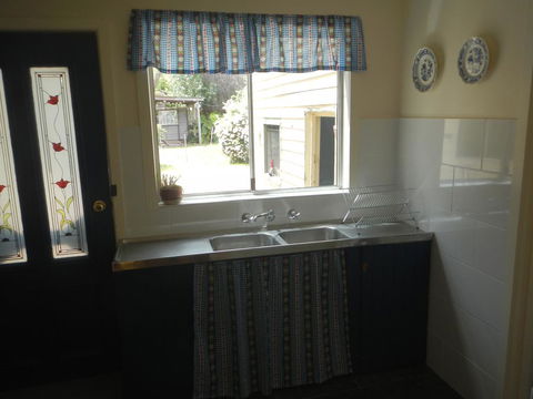 Yarram Cottage: Art And Accommodation - Hotel QLD 2