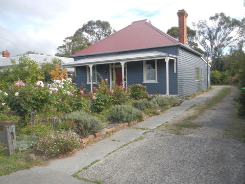 Yarram Cottage: Art And Accommodation - Hotel QLD 1