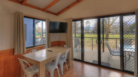 Yea Riverside Caravan Park - Hotel QLD 1