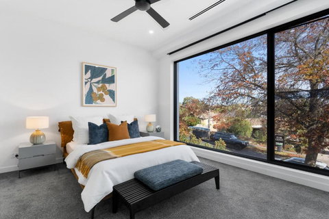 5 Ensuite Luxury Holiday House Balwyn North - Hotel QLD 2