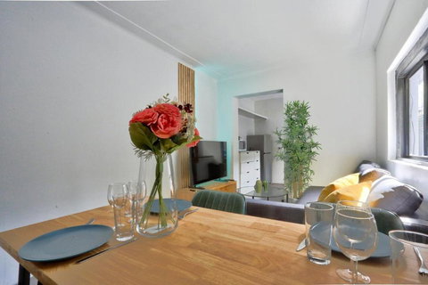 Affordable 2 Bedroom House Surry Hills 2 E-Bikes Included - Hotel QLD 3