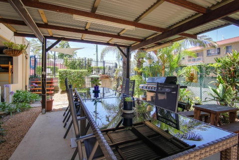 Albion Manor - Hotel QLD 2