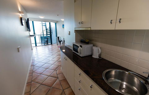 La Promenade - Hotel QLD 22