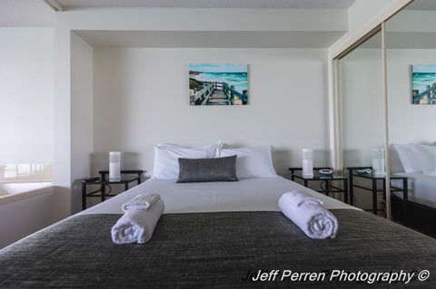 La Promenade - Hotel QLD 10