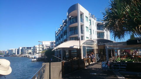 La Promenade - Hotel QLD 0
