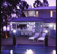 The Pines At Oak Beach - Hotel QLD