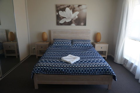 Far Away Escape - Hotel QLD 3