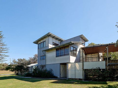 Eddies Place - Hotel QLD 2