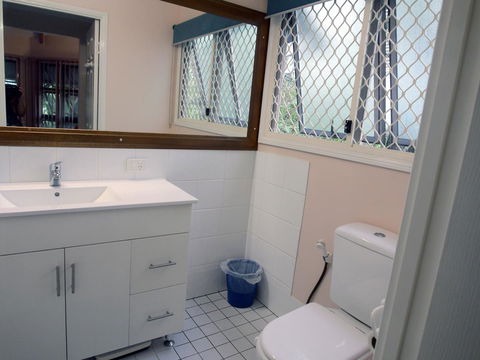 Gone Fishin - Hotel QLD 16