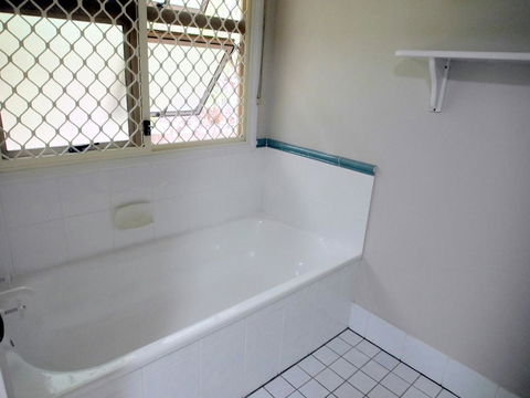 Gone Fishin - Hotel QLD 17