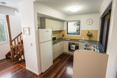 Point Break Beach House - Hotel QLD 4