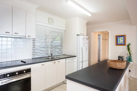 Seychelles Down - Hotel QLD 14