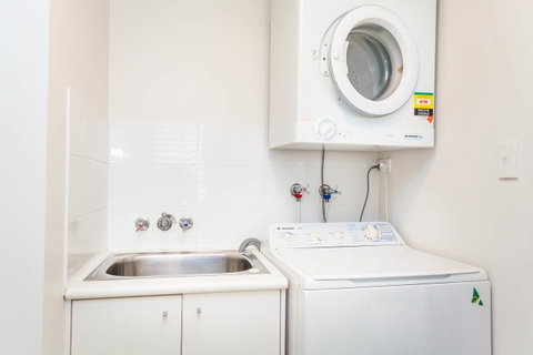 Seychelles Down - Hotel QLD 23