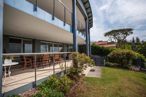 Seychelles Down - Hotel QLD 1