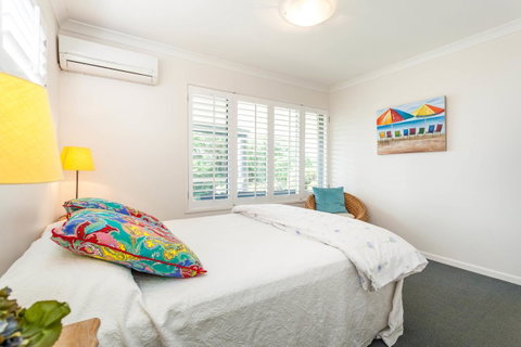 Seychelles Down - Hotel QLD 18