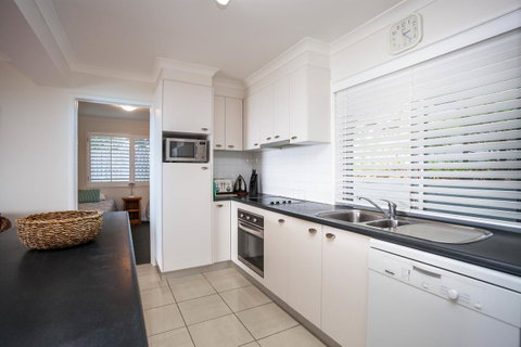Seychelles Down - Hotel QLD 16