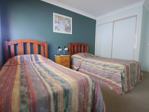 Barn Down - Hotel QLD 7