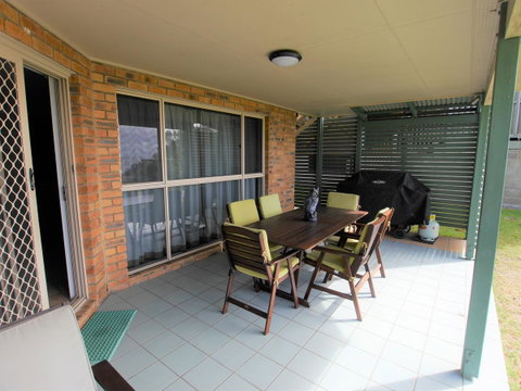Barn Down - Hotel QLD 8