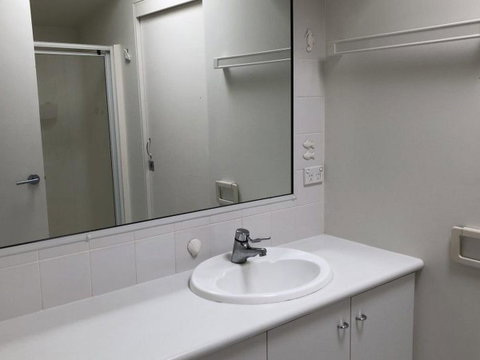 Katandra - Hotel QLD 14