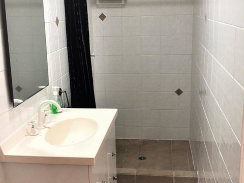 Katandra - Hotel QLD 3