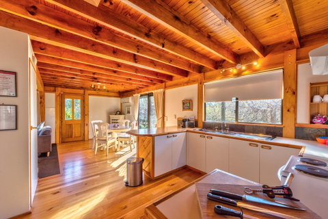 Parnella Adventure Bay, Bruny Island - Hotel QLD 6