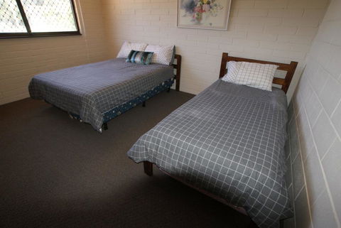 'Bay Dream' Upstairs Unit Three - Hotel QLD 2