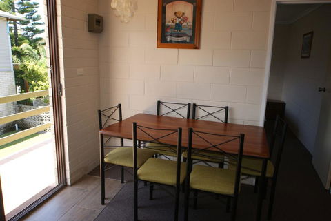 'Bay Dream' Upstairs Unit Three - Hotel QLD 1