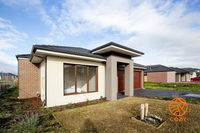 Book Cranbourne West Accommodation Vacations Hotel QLD Hotel QLD