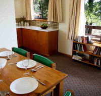 11 Townsend Street Jindabyne - Hotel QLD