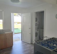 12 Cooloola Drive - Family home close to beach pet friendly - Hotel QLD