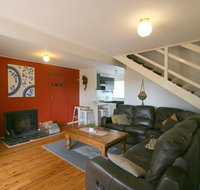 14 Cobbon Crescent Jindabyne - Hotel QLD