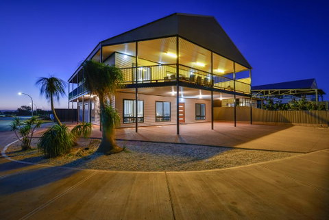 16 Crevalle Way - Fantastic House With Gulf Views - Hotel QLD 0