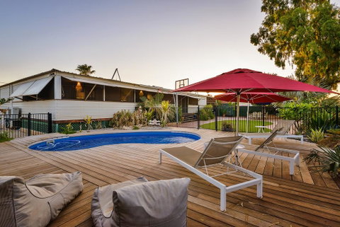 17 Ningaloo Street - Ultimate Exmouth Lifestyle - Pet-Friendly Holiday Home With A Pool - Hotel QLD 0