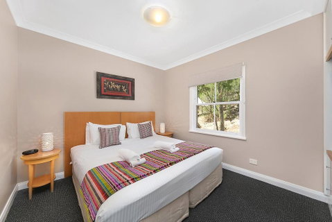 2 Bedroom Villa @ Oaks Cypress Lakes Resort - Hotel QLD 2