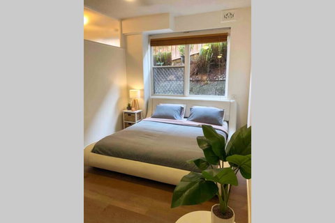 2 Bedroom, SHORT Walk To CBD,BEACH And DARBY ST - Hotel QLD 1