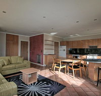 2 Munyang Street Jindabyne - Hotel QLD