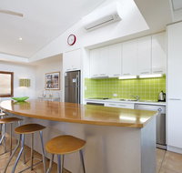 2/22 Stevens - Hotel QLD