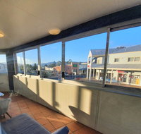 20 Lakeview Plaza - Hotel QLD