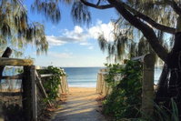 20 Steps to the Sand