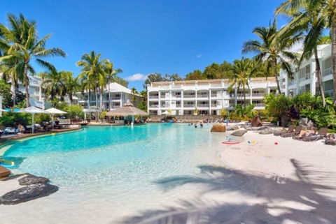 2121 BEACH CLUB - Hotel QLD 3