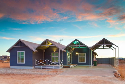 22 Kestrel Place- PRIVATE JETTY - Hotel QLD 0