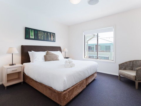 245 'Pacific Blue', 265 Sandy Point Rd - Air Conditioned Unit With Resort Facilities And Linen Supplied - Hotel QLD 1