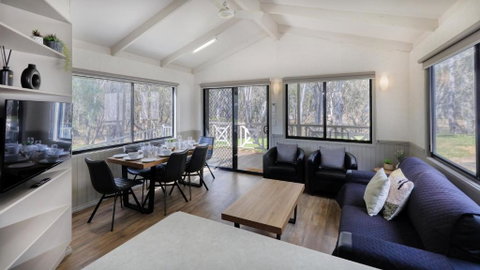 Deniliquin Riverside Caravan Park - Hotel QLD 2