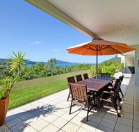 3 Bedroom Poinciana Lodge - Hotel QLD