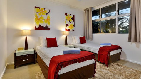 3 Bedroom Poinciana Lodge - Hotel QLD 2