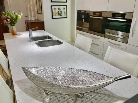 3 Divas Luxury Accommodation - Hotel QLD 0